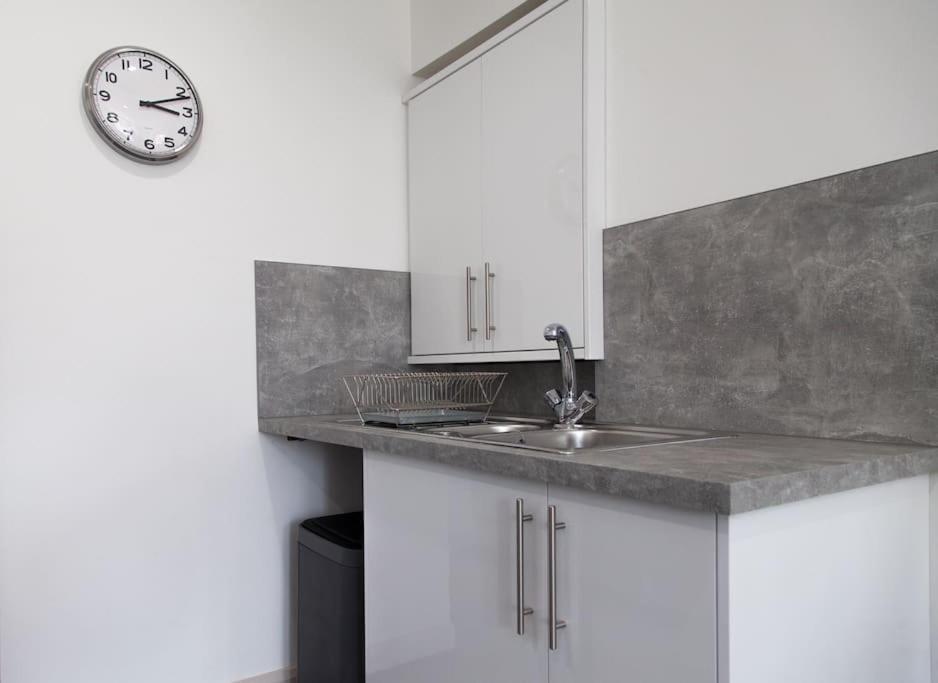 Stunning 2 Bed Apartment With Sea Views, פנזאנס מראה חיצוני תמונה
