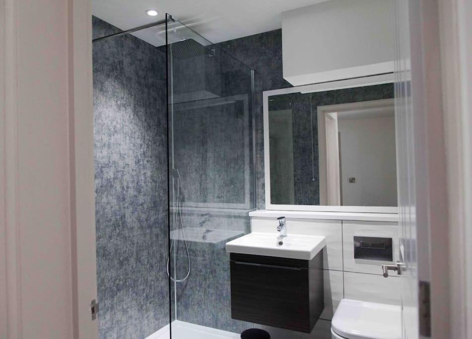 Stunning 2 Bed Apartment With Sea Views, פנזאנס מראה חיצוני תמונה