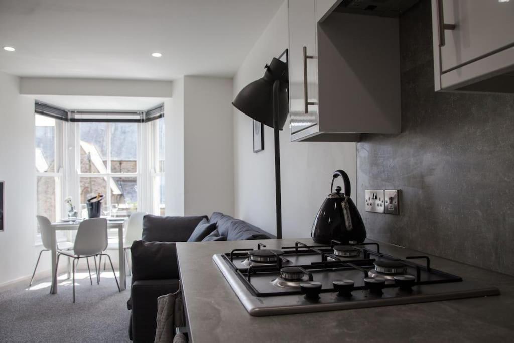 Stunning 2 Bed Apartment With Sea Views, פנזאנס מראה חיצוני תמונה