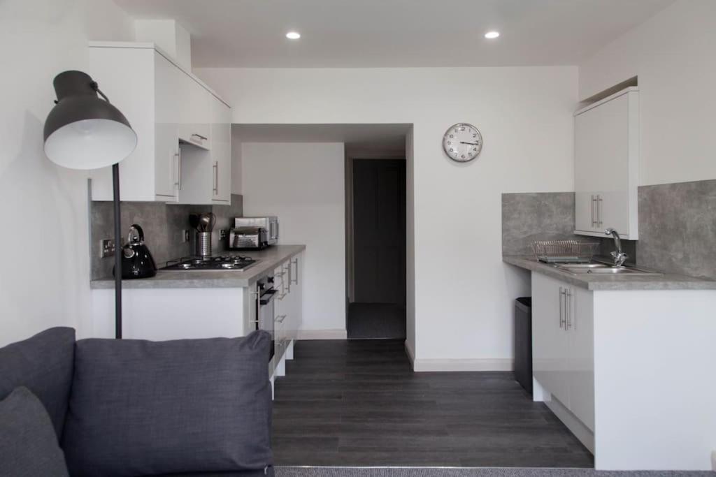 Stunning 2 Bed Apartment With Sea Views, פנזאנס מראה חיצוני תמונה